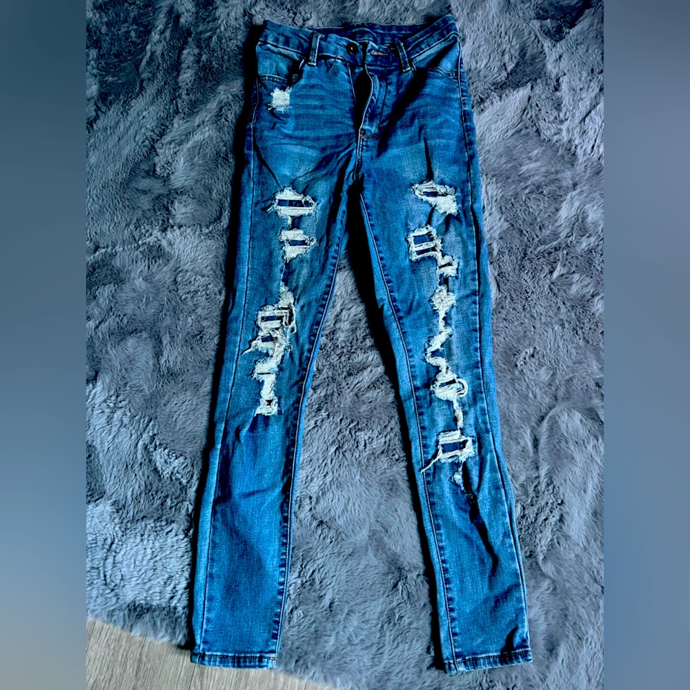 Ripped stretchy Walmart skinny jeans. Size 10. Great condition! Asking 30!